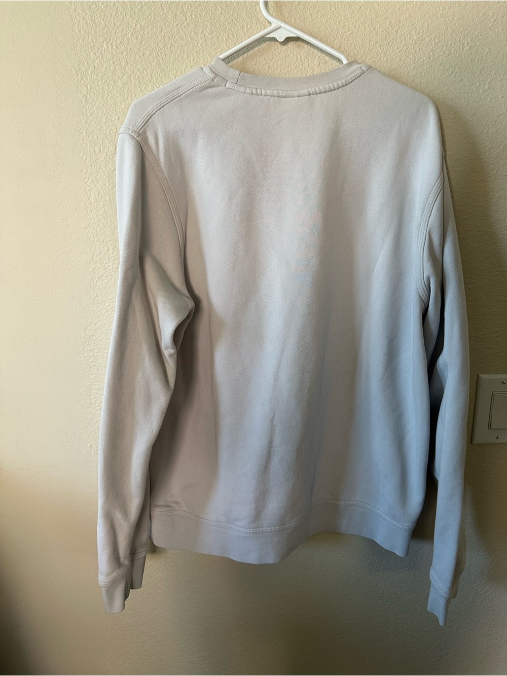 Nike Men’s Crewneck Sweatshirt in Light Gray with White Swoosh XL/ NWOT 1182 - Picture 3 of 3